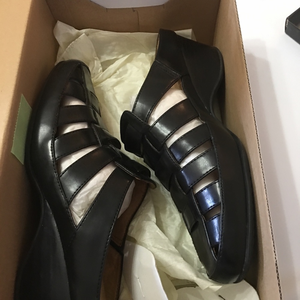Black mule sandal